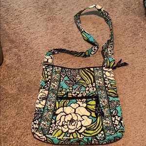Vera Bradley crossbody bag.